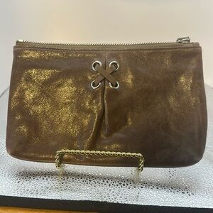 Beautiful  Cole Haan wristlet. An excellent condition​​